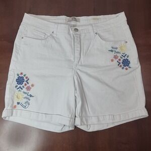 Vintage American Blues Womens Shorts Embroidered White Size 12 Bestie Short